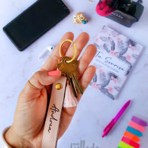 LLAVERO DE CUERO PERSONALIZADO MUJER