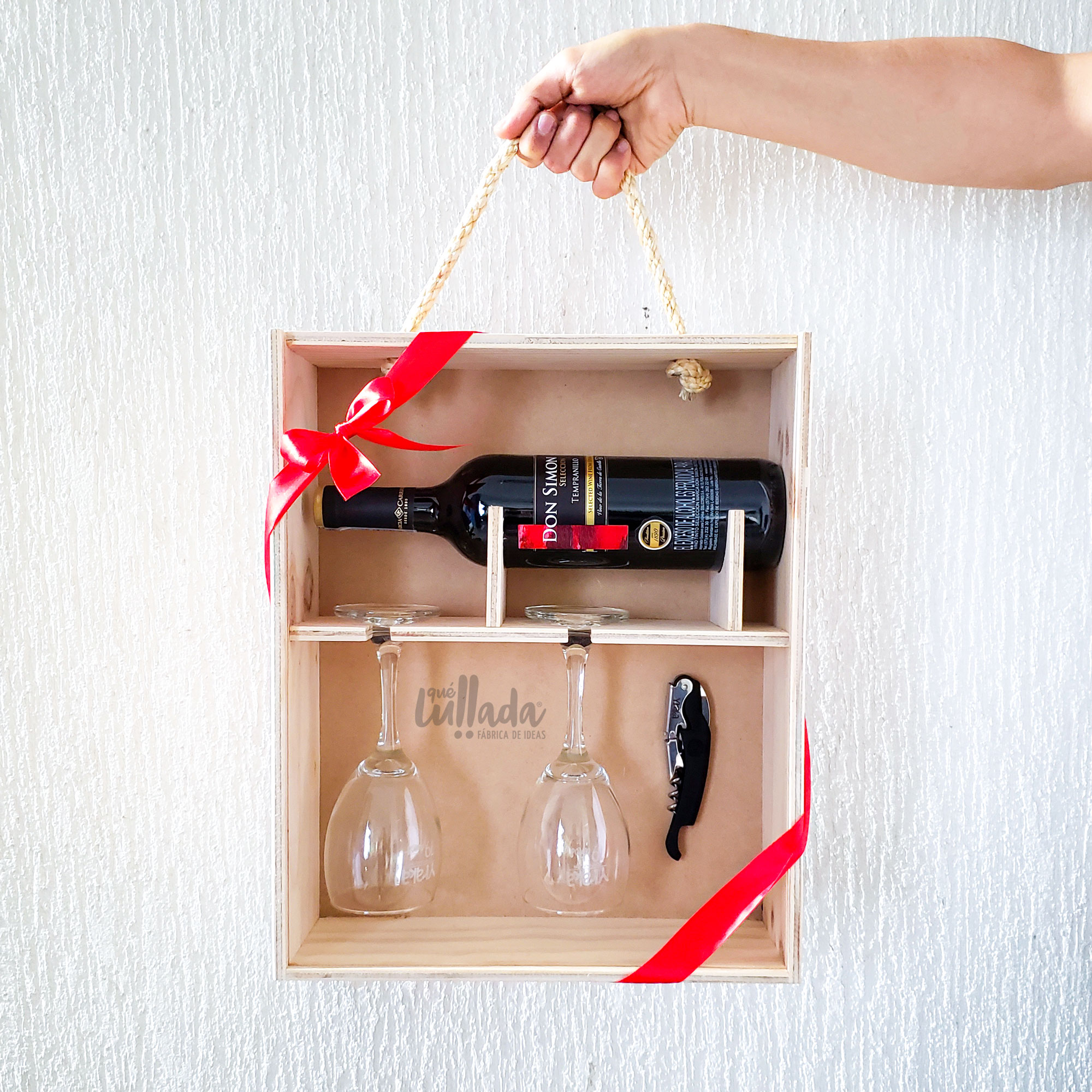 CAJA DE VINO Y COPAS IRAKA